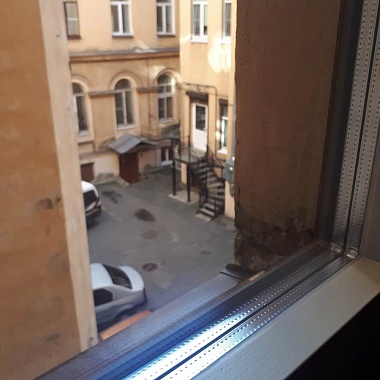 Окна Модерн на набережная реки Мойки