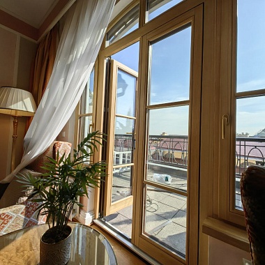 Выход на террасу на Михайловской улице, Санкт-Петербург