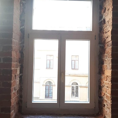 Окна Модерн на набережная реки Мойки