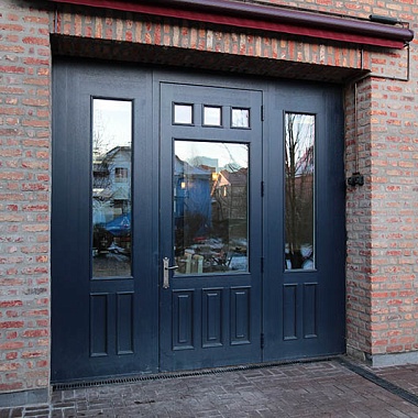 Входная дверь Линц в Московской области