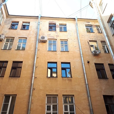 Окна Модерн на набережная реки Мойки