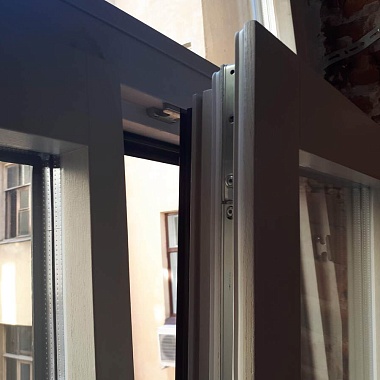 Окна Модерн на набережная реки Мойки