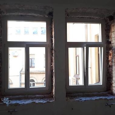 Окна Модерн на набережная реки Мойки