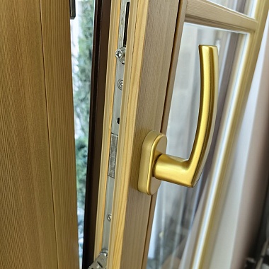 Выход на террасу на Михайловской улице, Санкт-Петербург